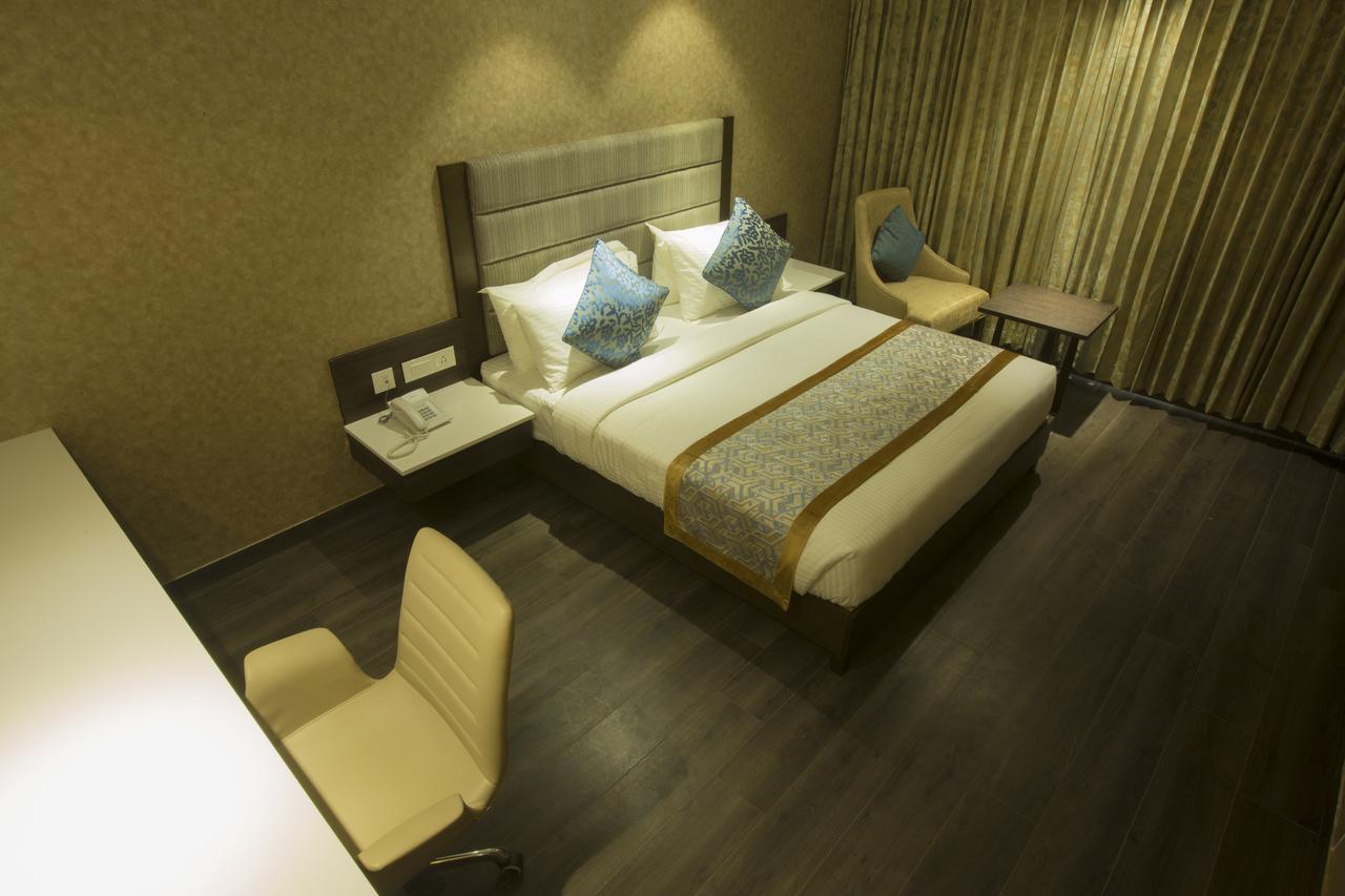 Hotel Saradha Grande Pudukkottai Eksteriør bilde